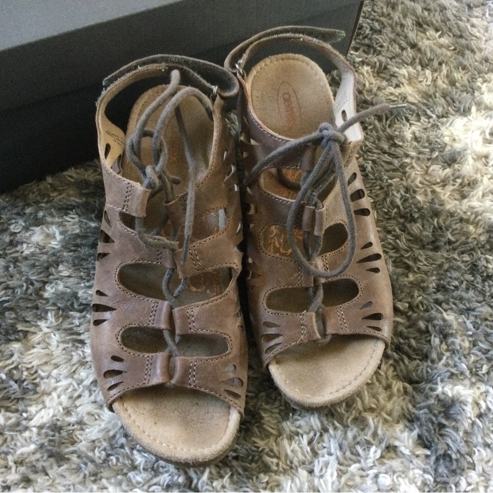 Aetrex wedge sandal. GUC